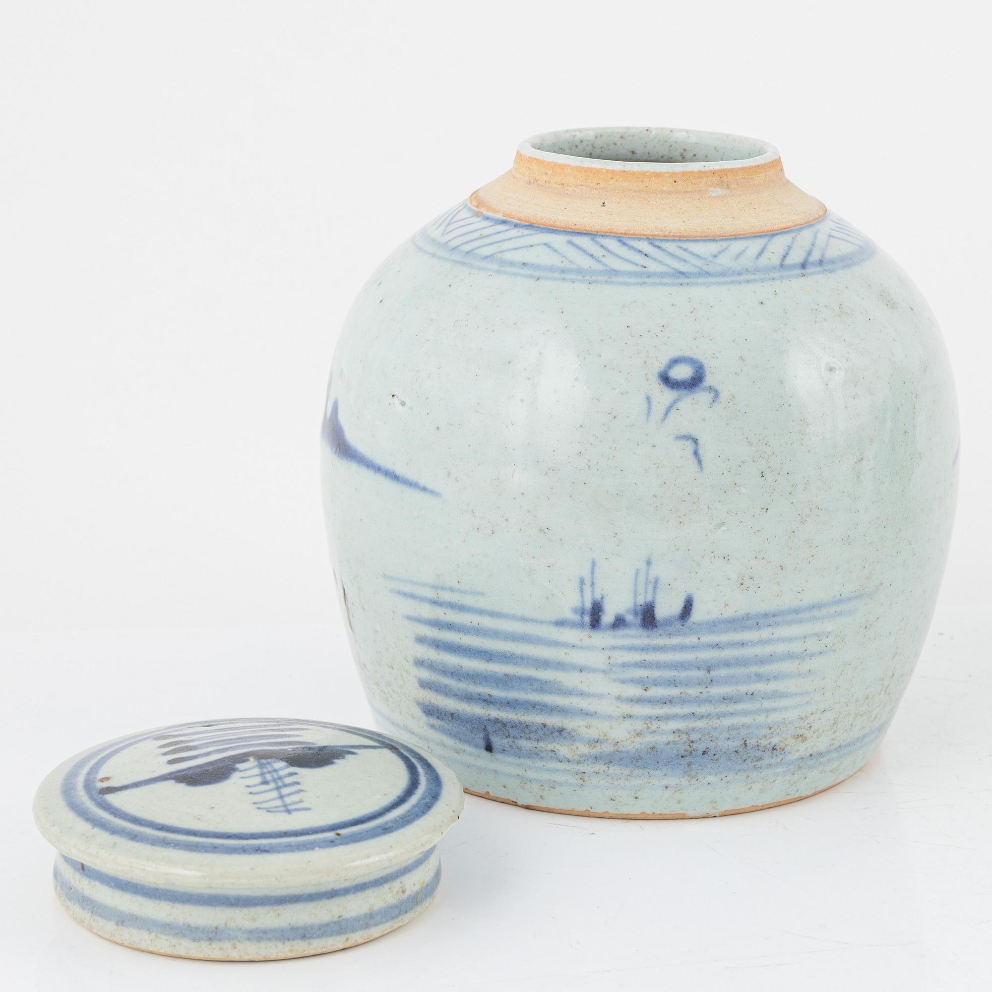Dishes and a ginger jar, China, 19th century.