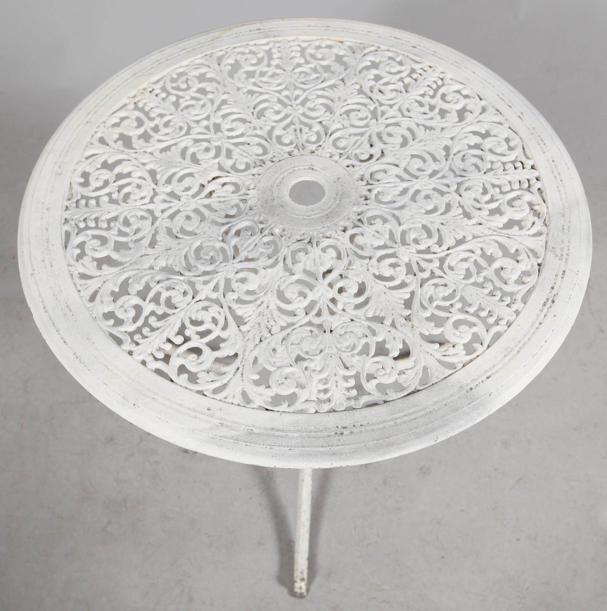 TRÄDGÅRDSMÖBEL, 3 delar, aluminium, 1900-talets andra hälft.