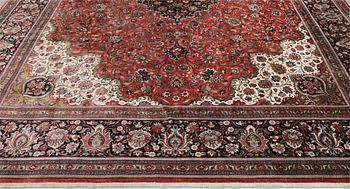 Rug, silk, Ghom, 424 x 307 cm.
