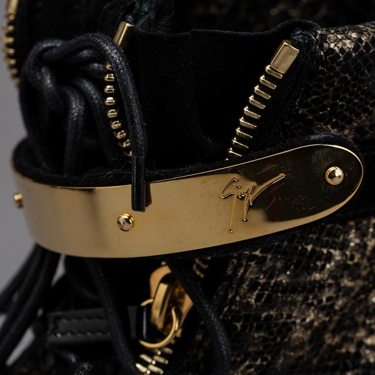 SKOR, Giuseppe Zanotti.