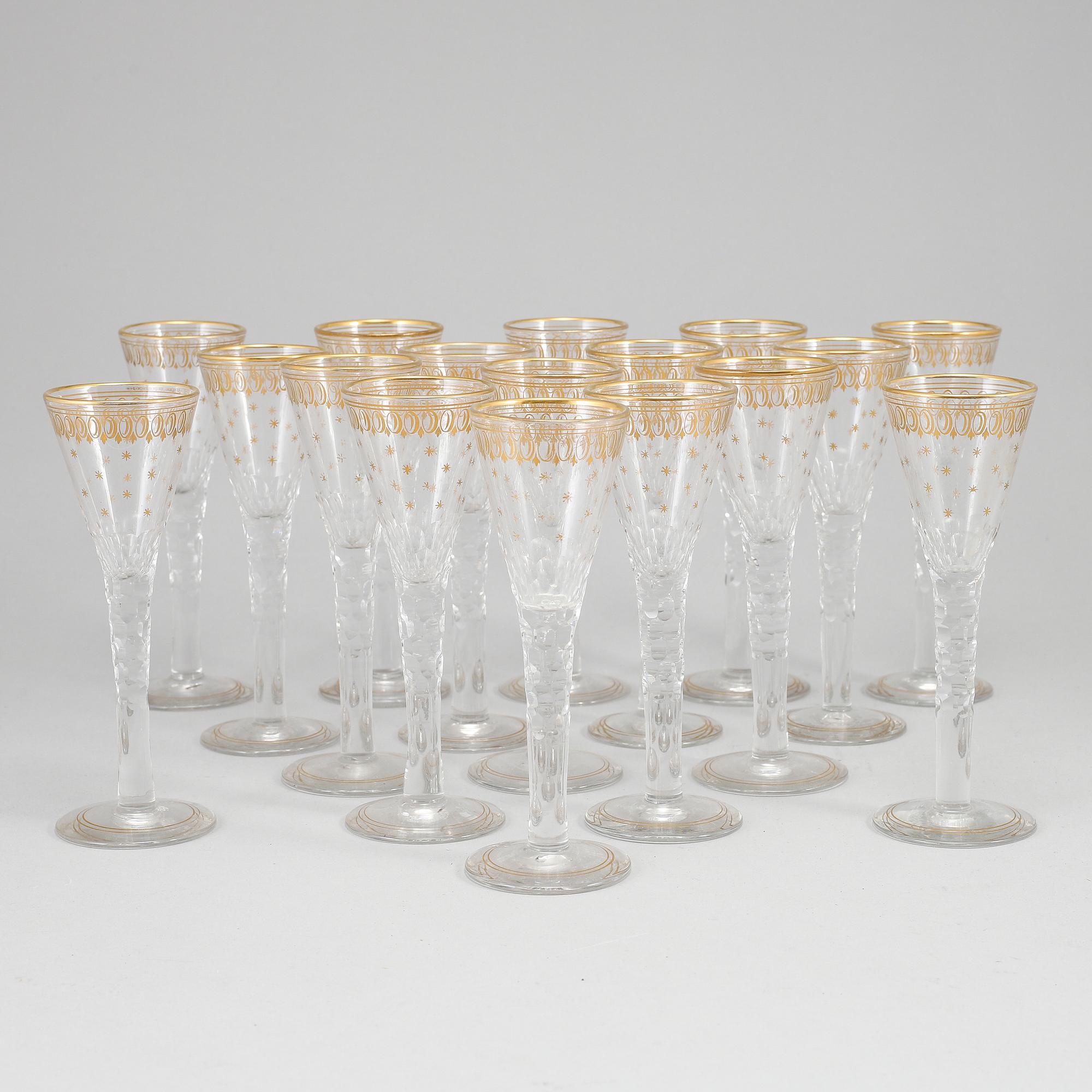 SPETSGLAS, 17 stycken. 1900-tal.