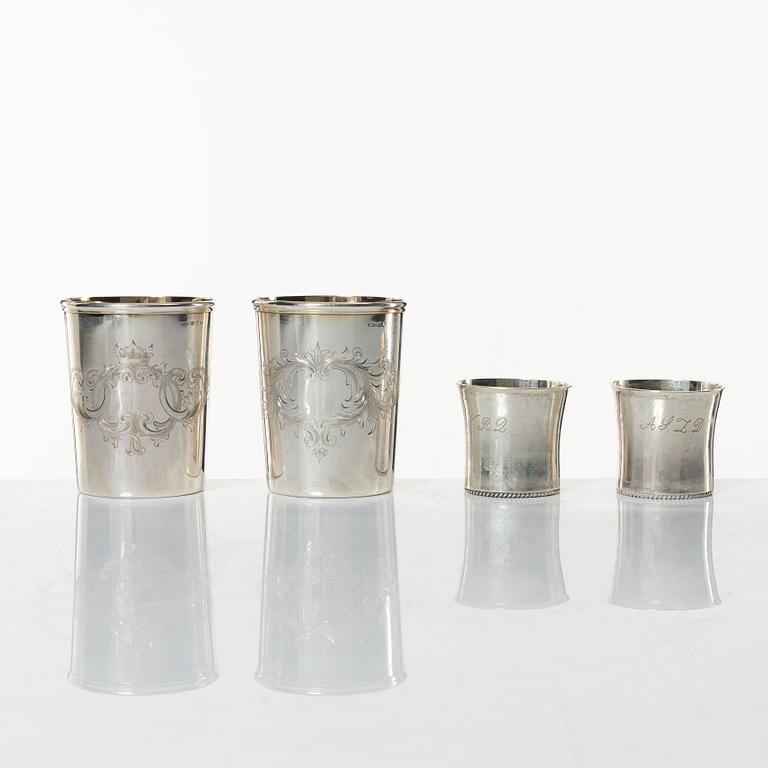 Bägare, ett par snarlika, samt supkoppar, ett par, silver, Sverige 1800-tal.