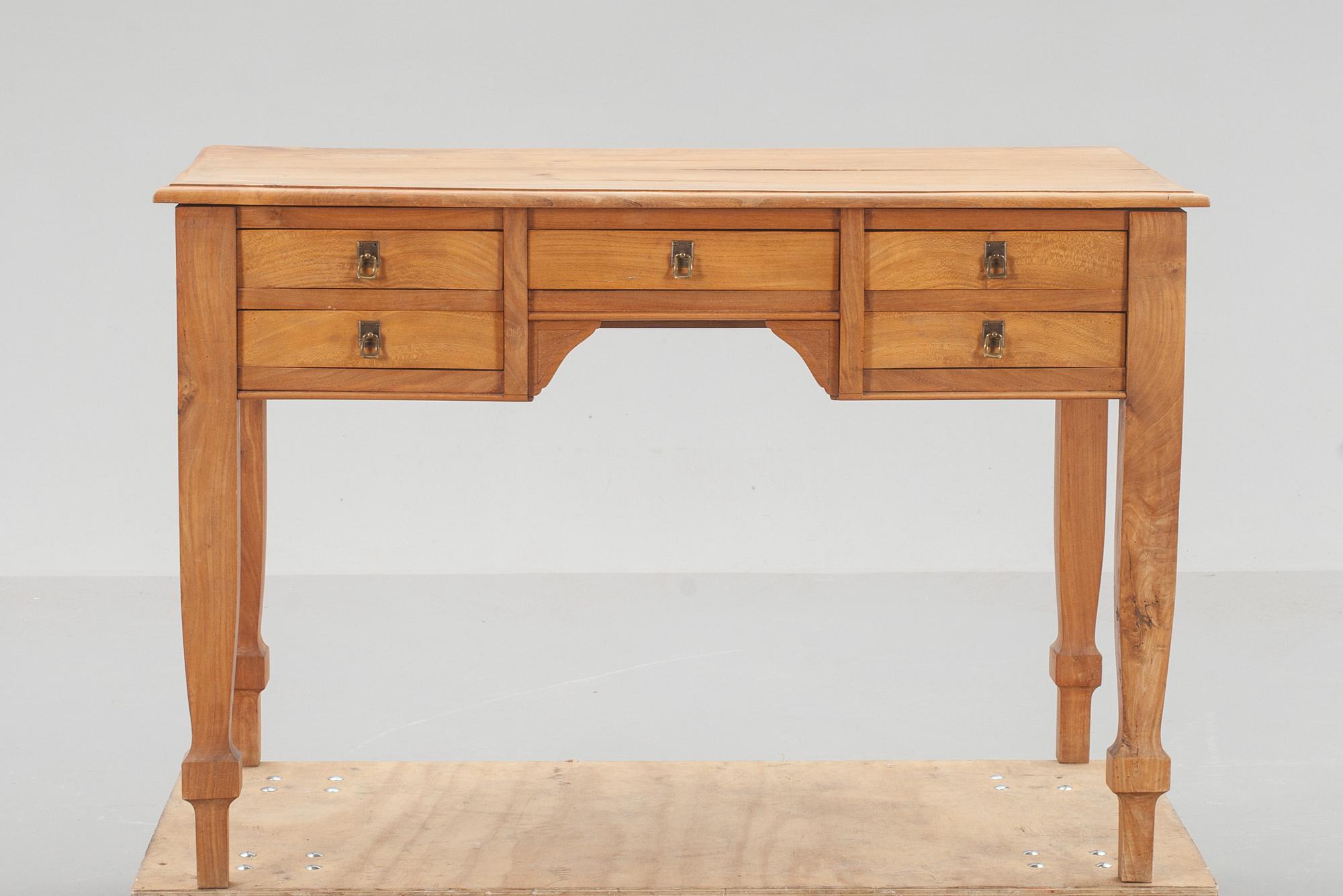 SKRIVBORD, jugend, 1900-talets första del.