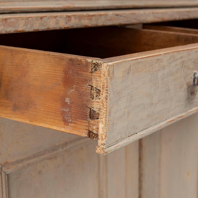 Cabinet, 19th century.
