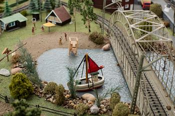 MÄRKLINBANA MED MÄRKLINTÅG. Bland annat tågset Märklin H0 28703. 1900-talets andra hälft.