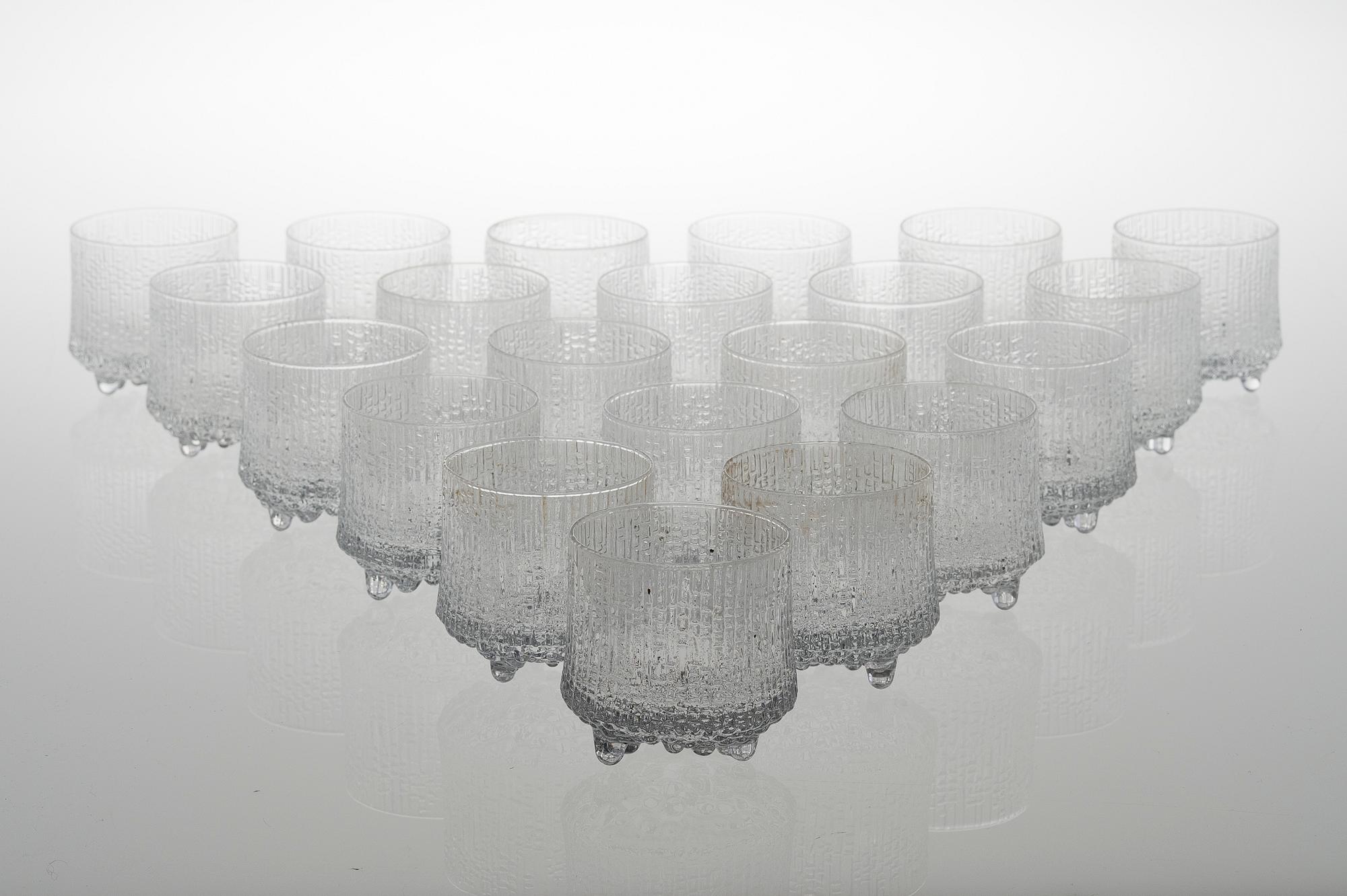 TAPIO WIRKKALA, LASISTO, 27 OSAA. Ultima Thule. Iittala, Suomi, 1900-luvun loppupuoli.