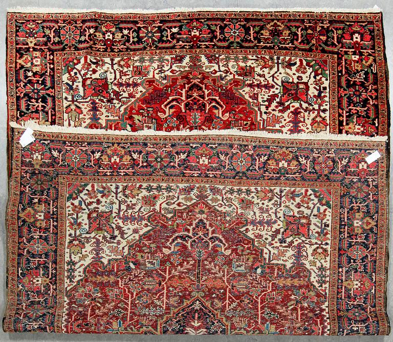 MATTA, semiantik/old Heris. Ca 340 x 249.