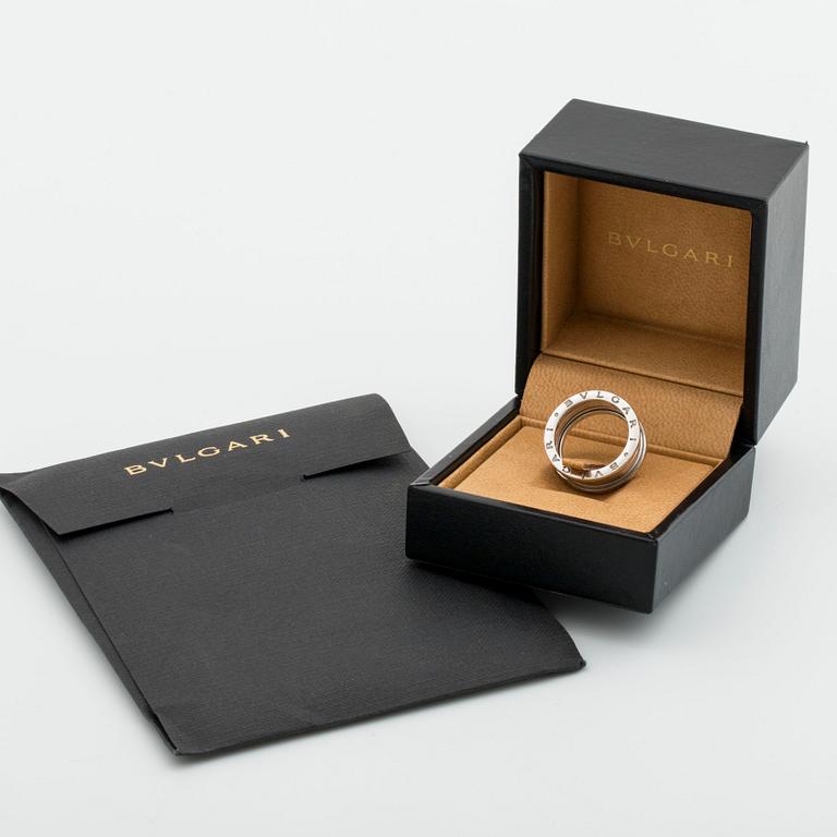 BVLGARI RING 18K vitguld B.Zero1 3 band, original certifikat, etui och kvitto.