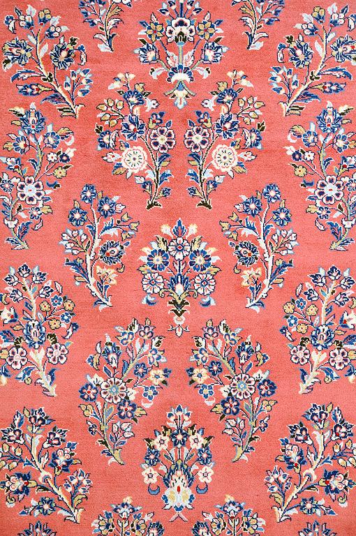 Matta, Sarouk, ca 242 x 165 cm.