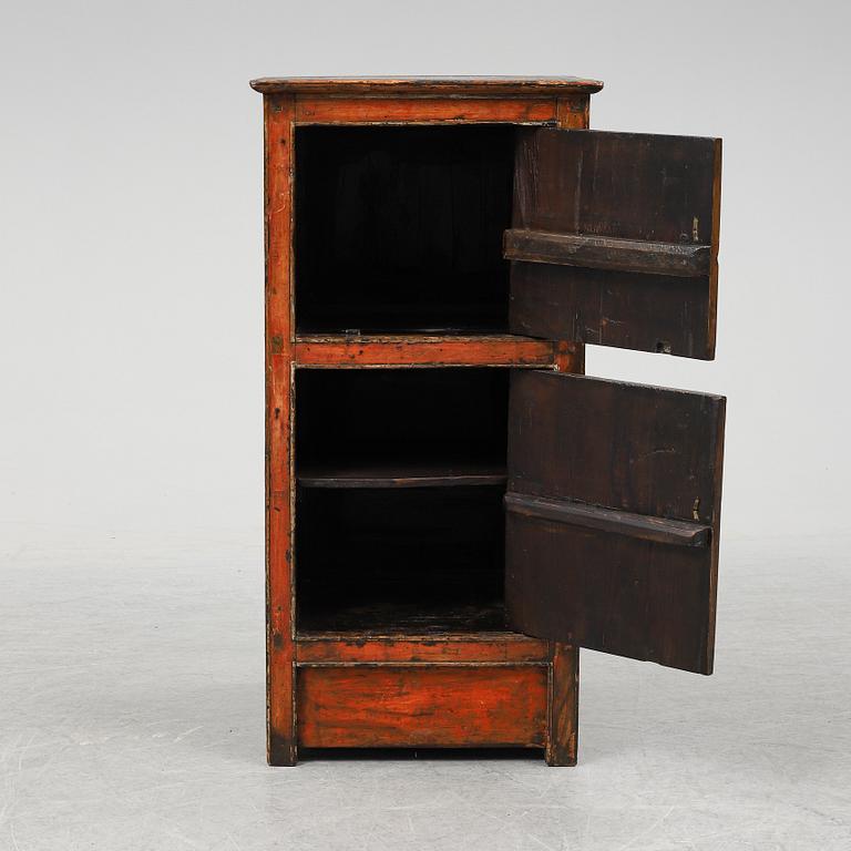 A Chinese wooden cabinet, 20th century.