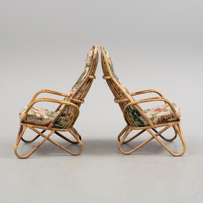 A table an a pair of easy chairs, second half of the 20th century.