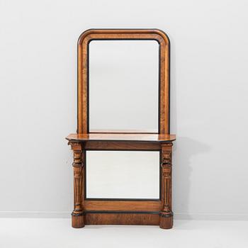 Spegel med konsolbord omkring 1900.