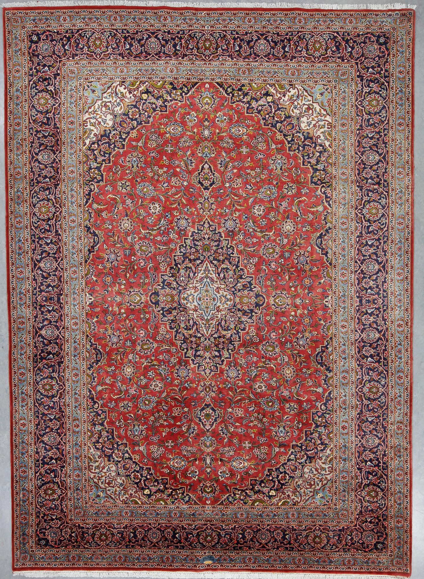 MATTA, old Keshan, ca 405x291 cm.