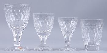 GLASSERVISDELAR, 54 st, sign samt etikettmärkta Orrefors.