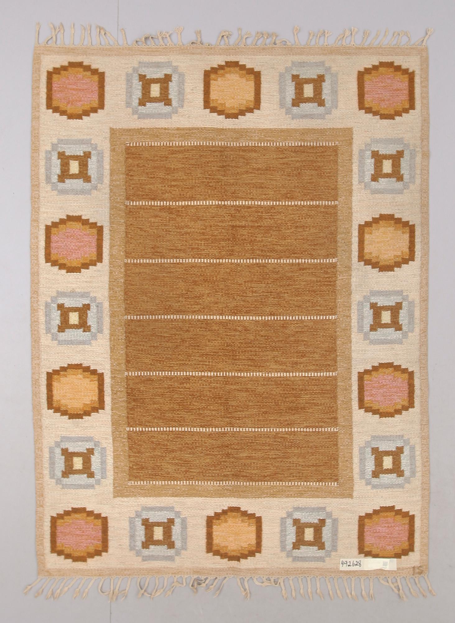 MATTA, rölakan, Ingegerd Silow, signerad IS. Ca 168 x 225 cm.
