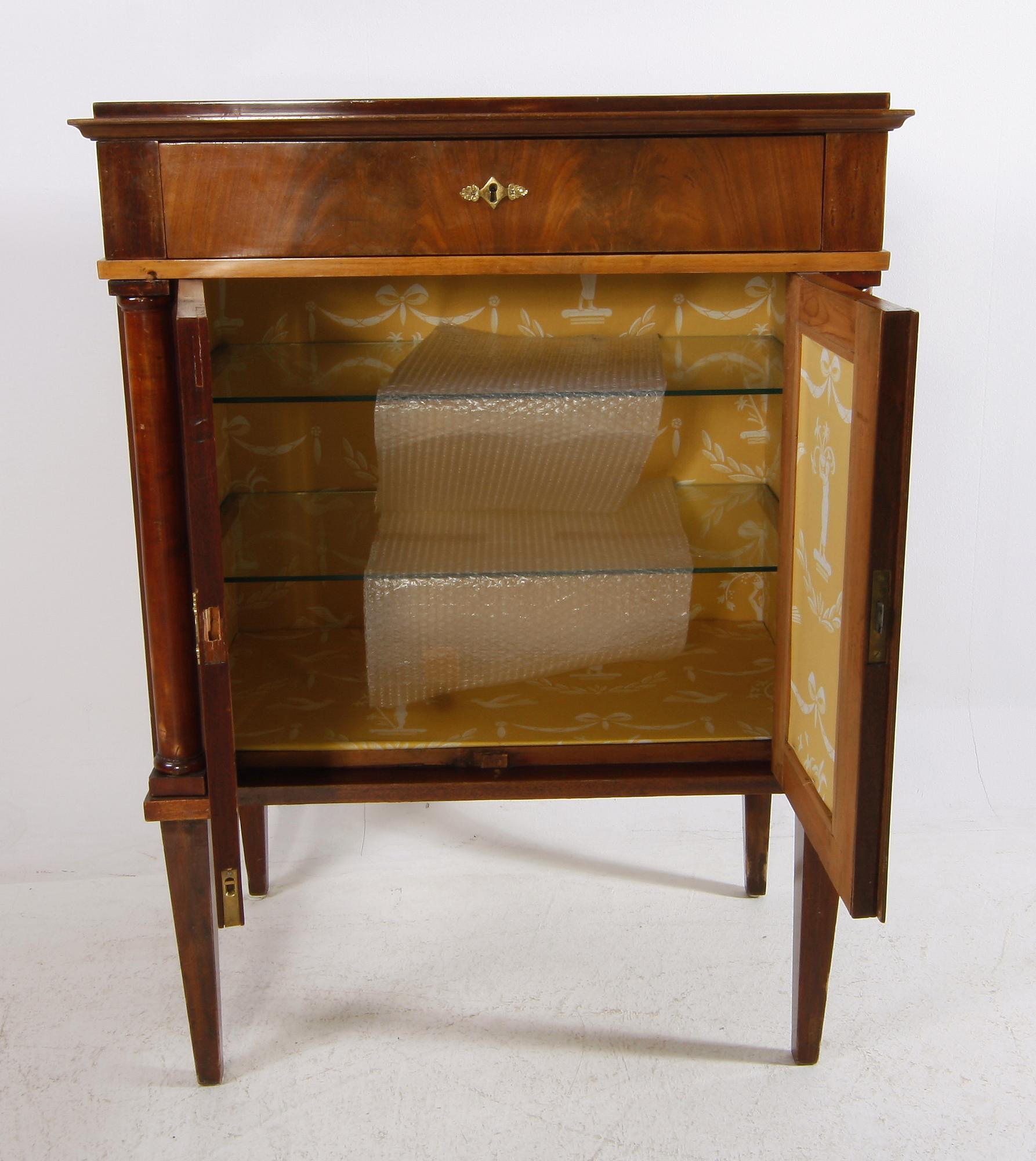 SKÅP/BARSKÅP. Karl Johanstil, 1800-tal.