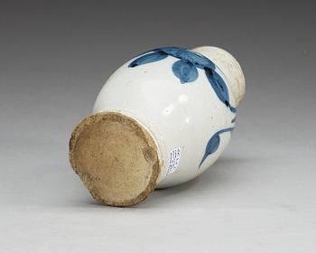 A Norweigan faience jar, 18th Century, presumably Drammen.