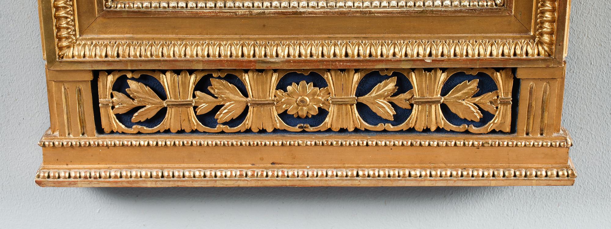 SPEGEL, sengustaviansk, omkring år 1800.