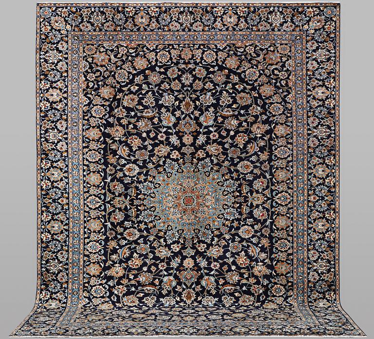 A carpet, Kashan, ca 391 x 286 cm.