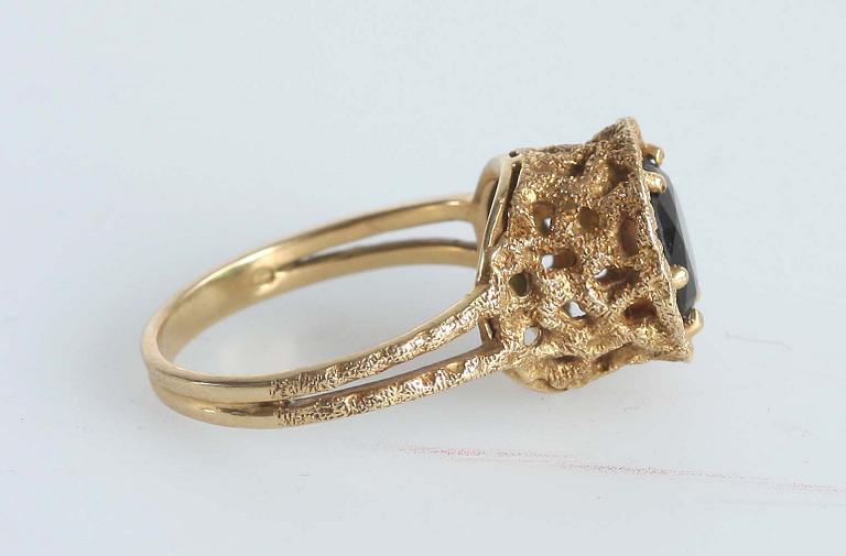 RING, guld 18 K.