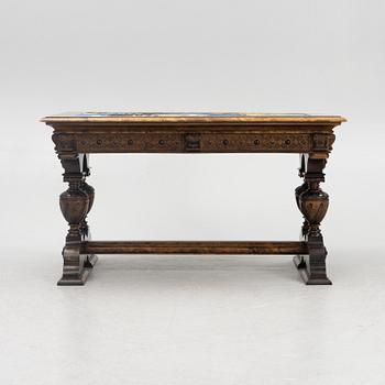 Library table, Baroque style, first half of the 20th century.