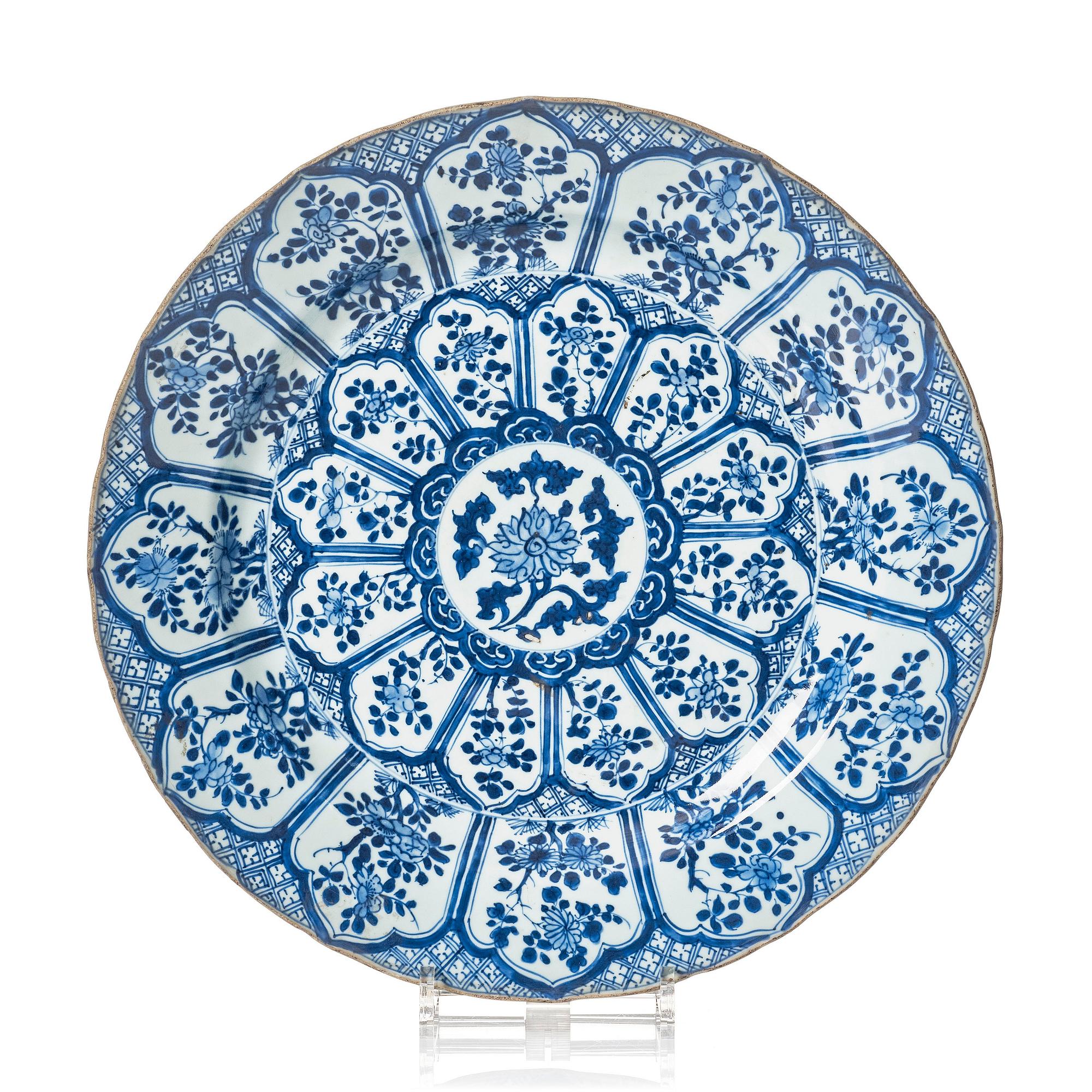 Fat, porslin. Qingdynastin, Kangxi (1662-1722).