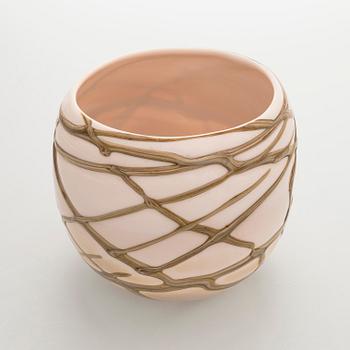 Heikki Orvola, A unique glass bowl, signed Heikki Orvola Nuutajärvi Notsjö, 1978/1979.