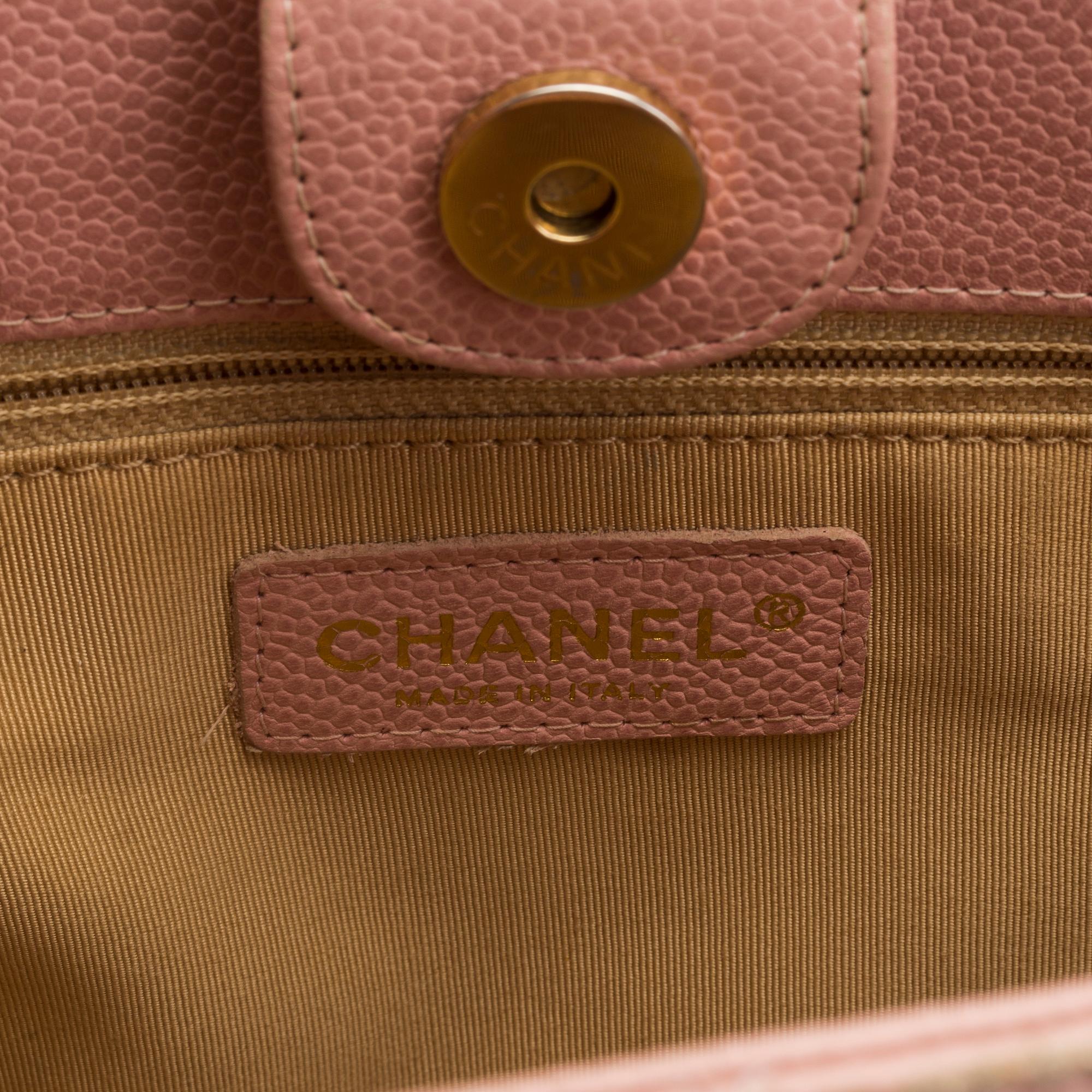 CHANEL,.