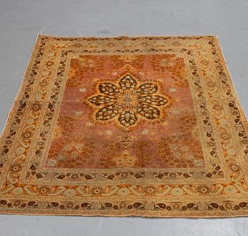 Matto, Antique Tabriz, 170 x 122 cm.