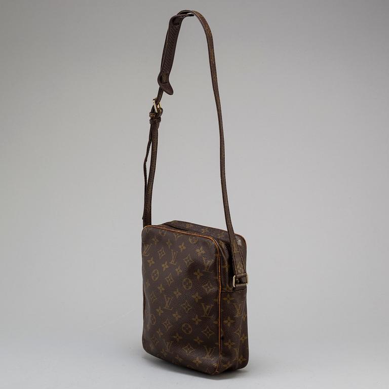 LOUIS VUITTON, 'Marceau' monogram canvas messenger bag.