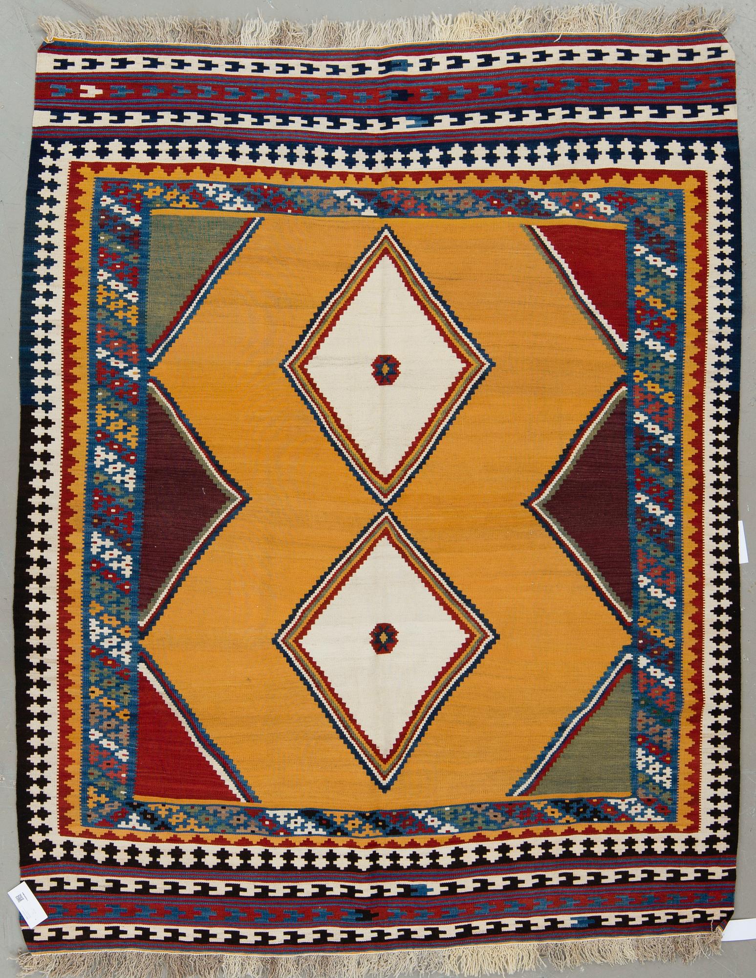 MATTA, Kelim Shiraz. Ca 200x160 cm.