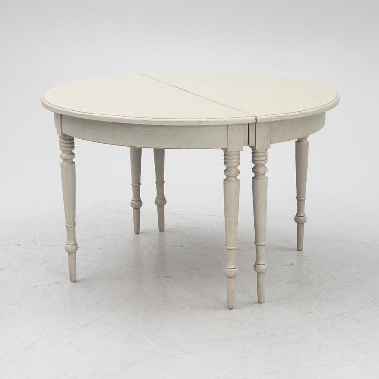 Dining table, 19th century.