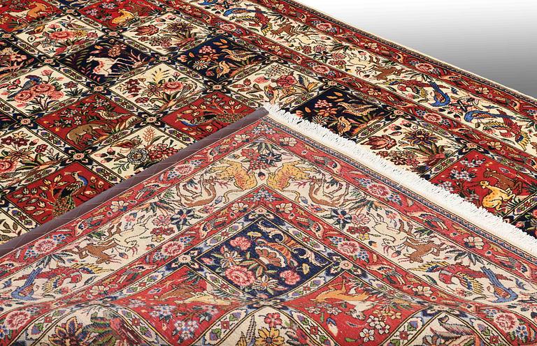 A CARPET, Figural Baktiari, ca 306 x 210 cm.