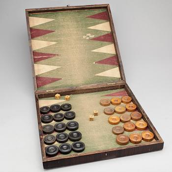 SCHACK- och BACKGAMMONSPEL, trä, troligen Tyskland, tidigt 1900-tal.