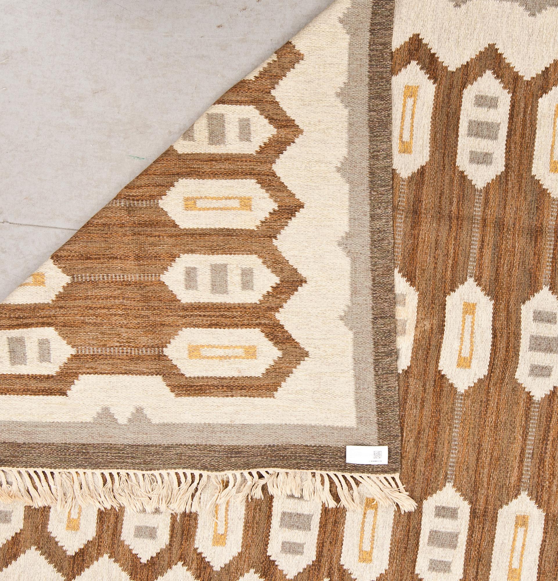 MATTA, rölakan, monogramsignerad (JA?), 1900-talets mitt. Ca 282 X 196cm.