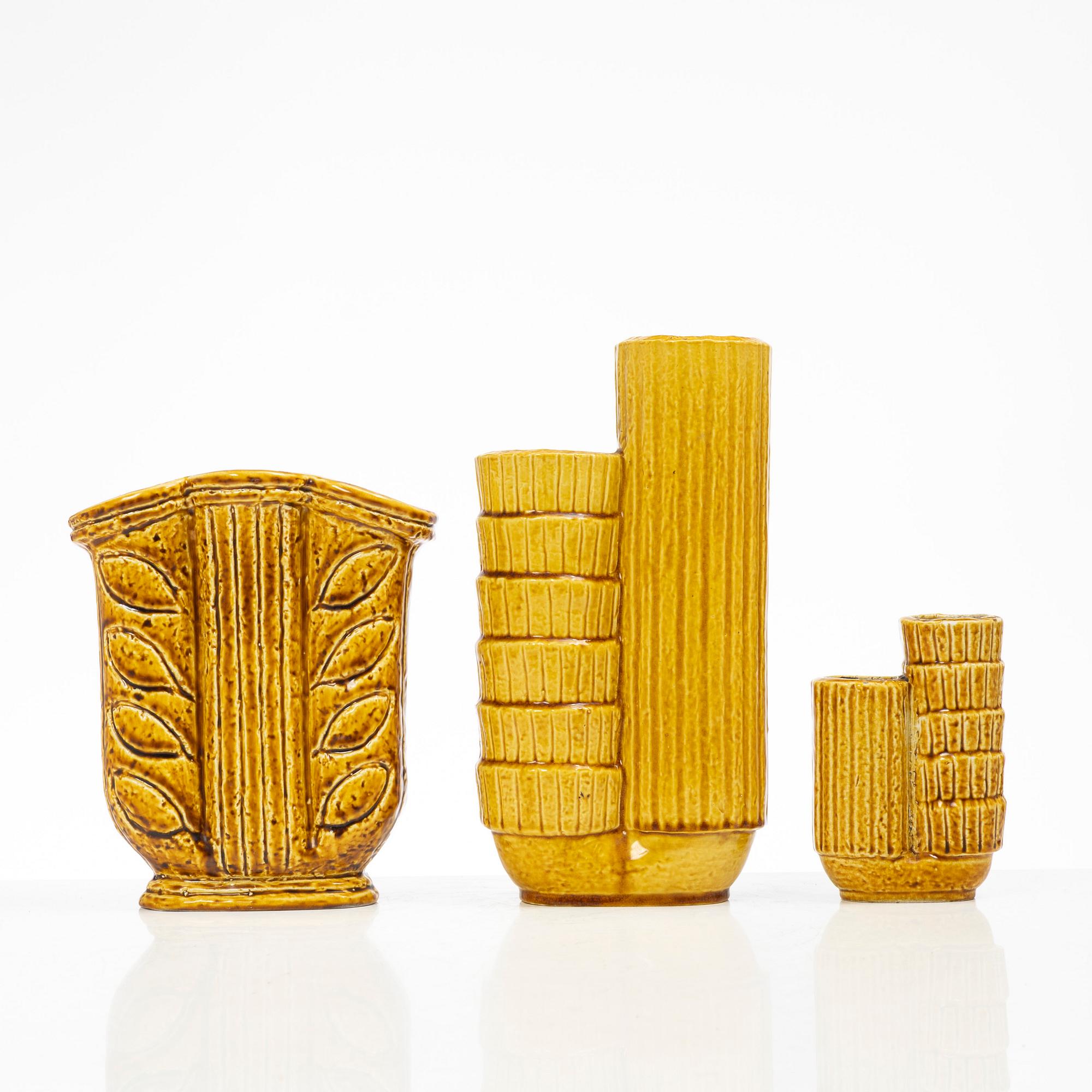 Gunnar Nylund, vaser, 3 st, chamotterat stengods, Rörstrand 1930-40-tal.