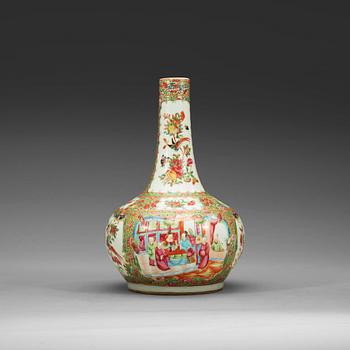 315. A Canton famille rose vase, Qing dynasty, 19th Century.