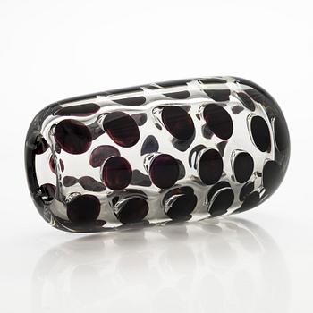 Saara Hopea, a 'Panther' glass vase, signed S. Hopea Nuutajärvi Notsjö -58.