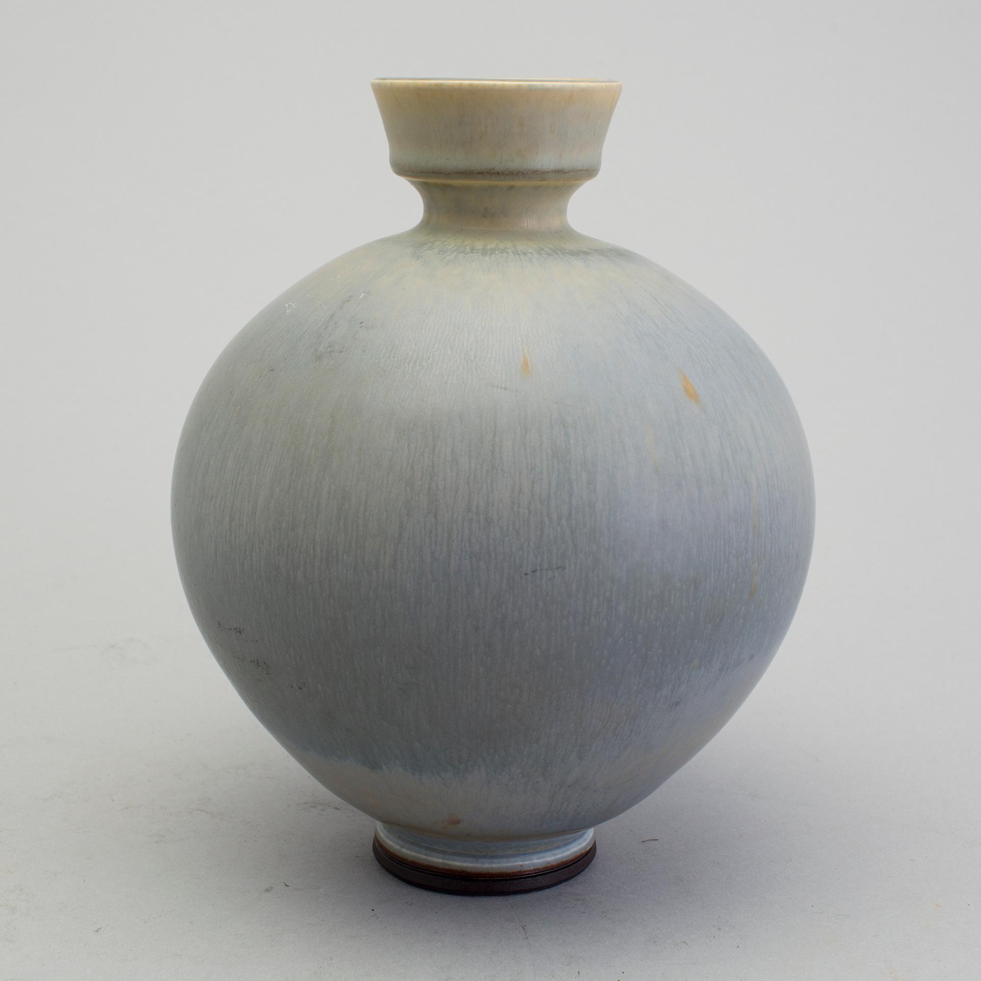 BERNDT FRIBERG, vas i stengods, Gustavsberg studio 1977.