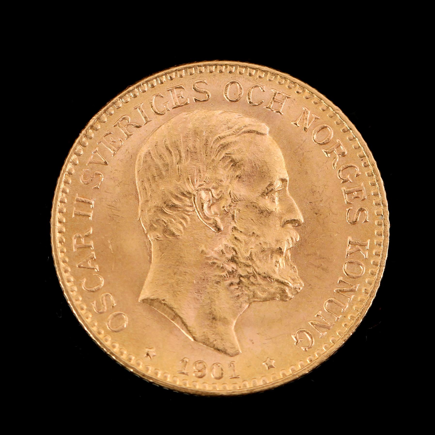 GULDMYNT, 10 kronor, Oscar II, 1901.  Vikt ca 5 gram.