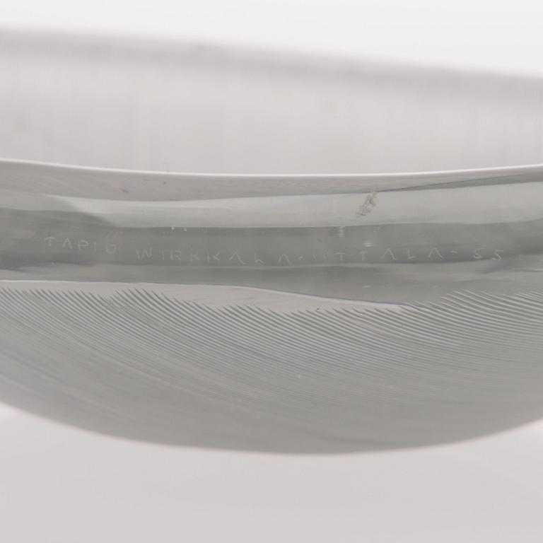 A model 3337 glass bowl signed Tapio Wirkkala Iittala -55.