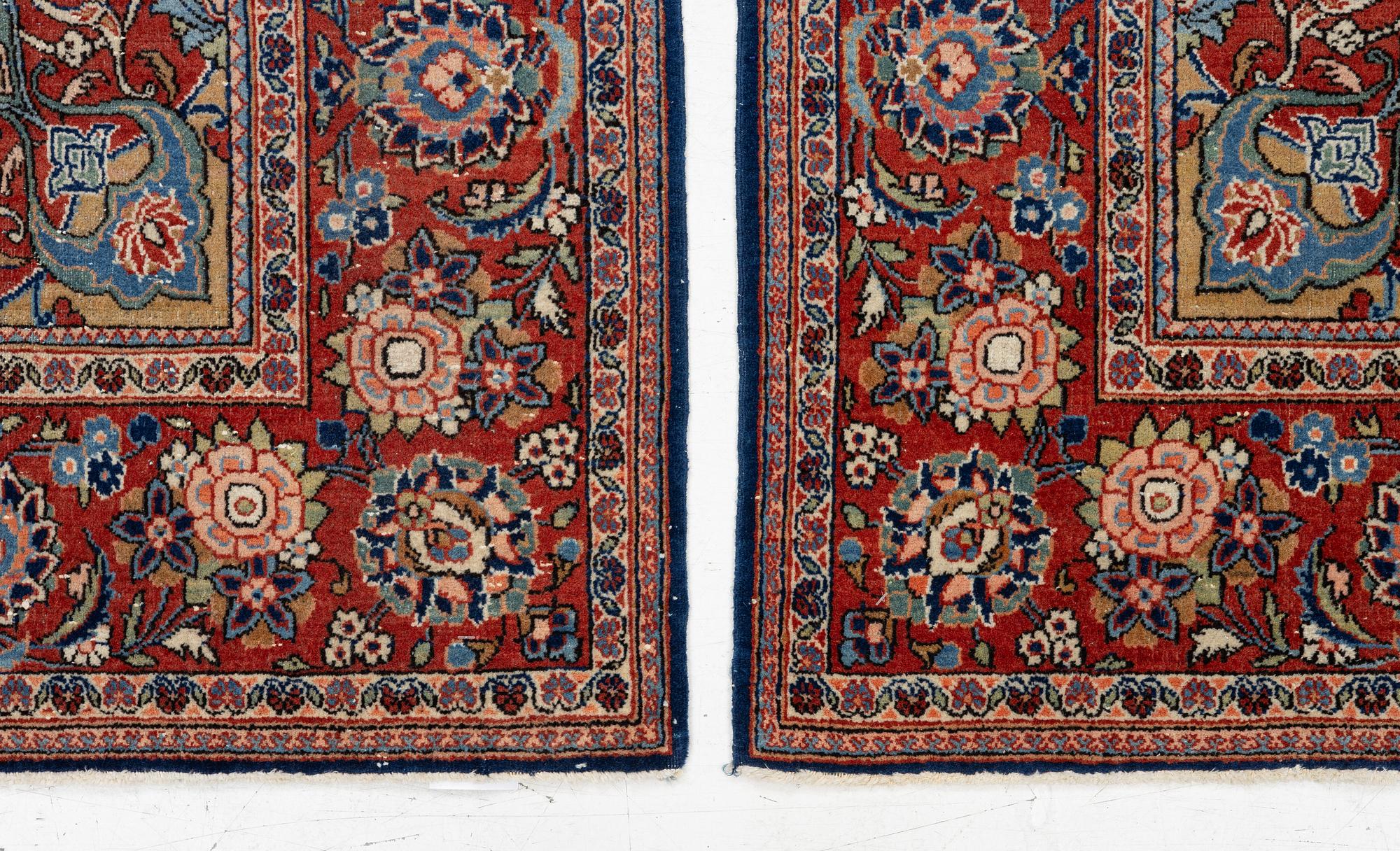 A pair of antique Keshan rugs, central persia, c. 205 x 137 cm.