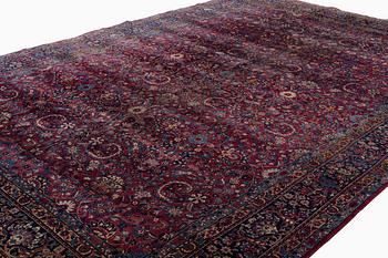 A semi-antique Yazd carpet, ca 450 x 300 cm.