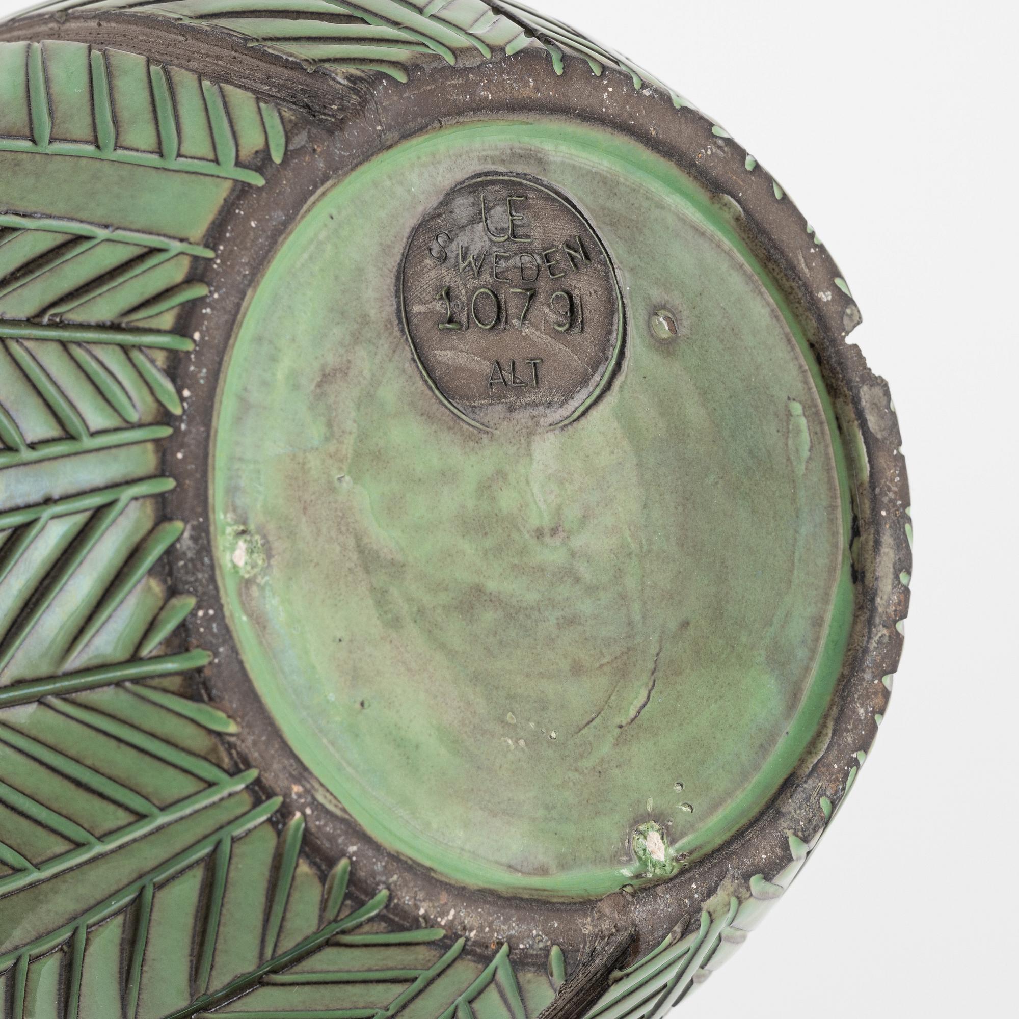 Anna-Lisa Thomson, a 'Paprika' ceramic vase, Upsala-Ekeby.