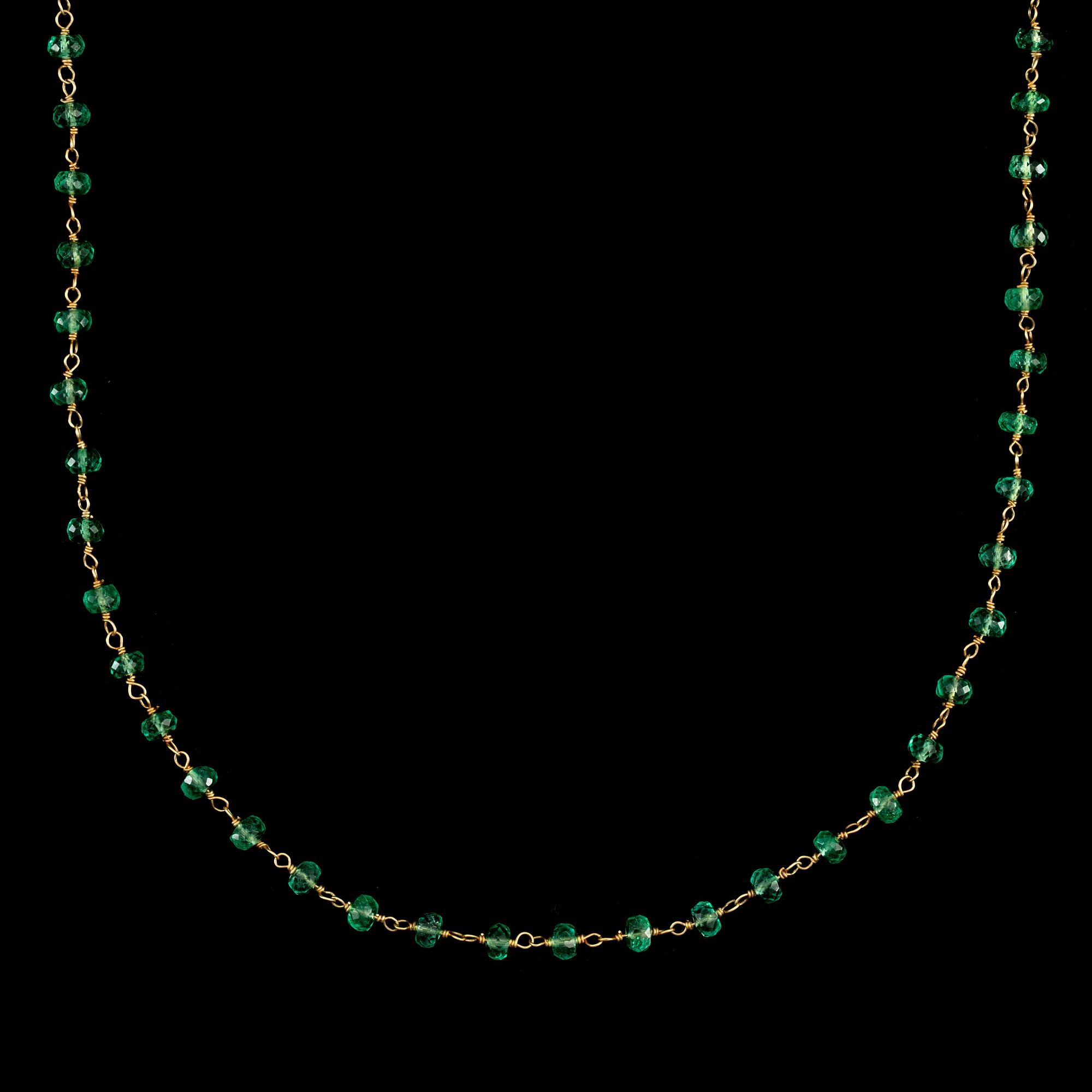 COLLIER, 18 k guld, smaragder totalt ca 57.00 ct. Vikt ca 5 g.