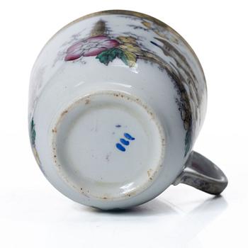 A Swedish "Japan" creamware dinner service, Rörstrand, 1866-1925. (c. 80 pieces).