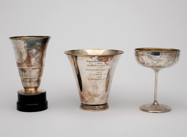 PRISPOKALER, 6 st, silver, mest GAB och CG Hallberg, 1922-40. Tot ca 836 gram.