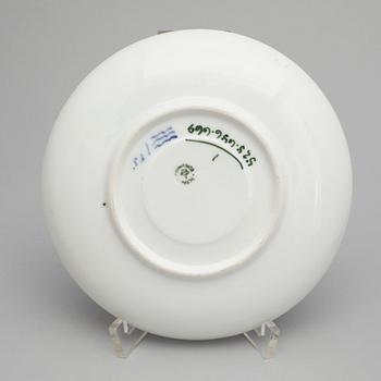 SERVISDELAR, 27 delar, "Musselmalet", Royal Copenhagen, 1900-talets.