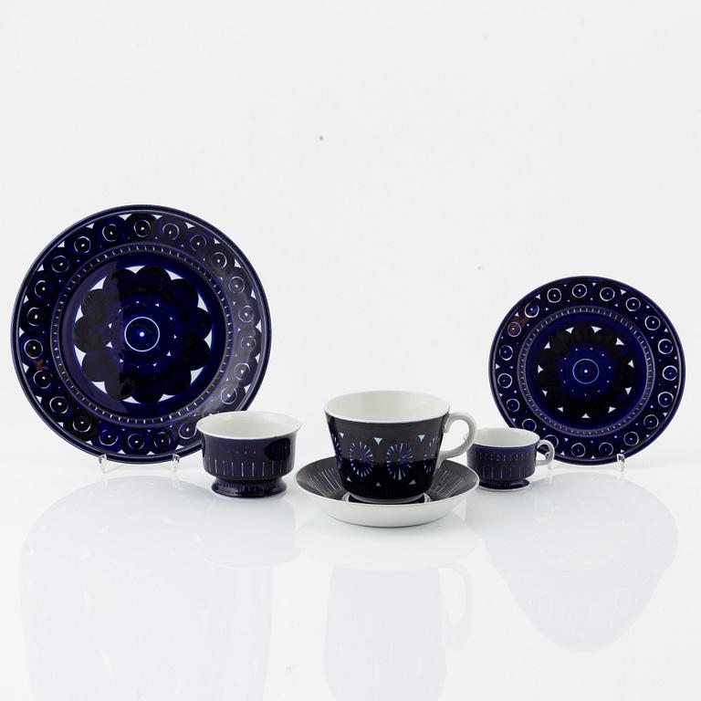 Ulla Procopé, matservis, 36 delar, "Valencia", Arabia, Finland.