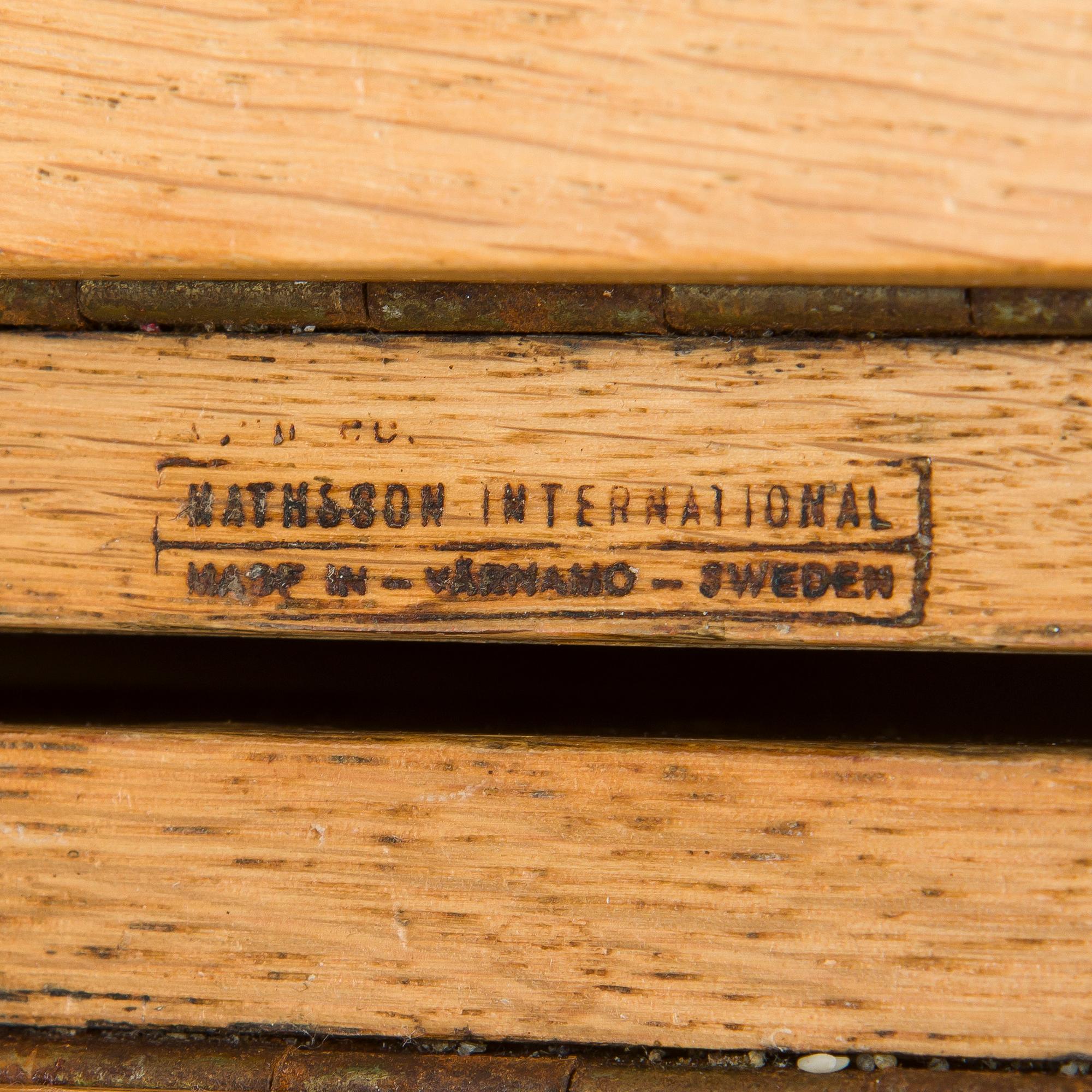 Bruno Mathsson, A 1940s / 1950s oak and birch "Maria flap" folding table for Mathsson International Värnamo.